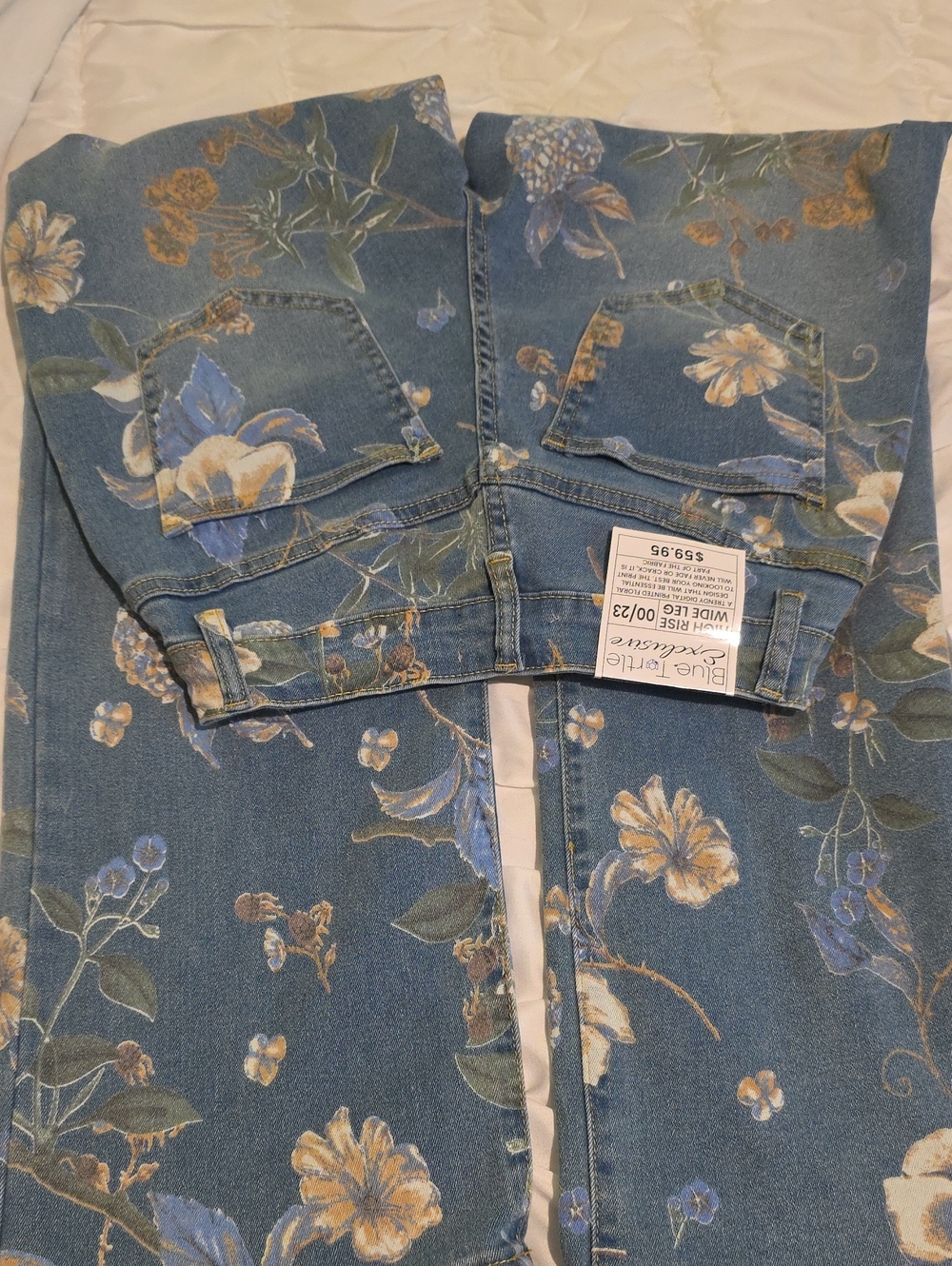 Blue Floral Straight-Leg Women's Jeans - Blue Floral